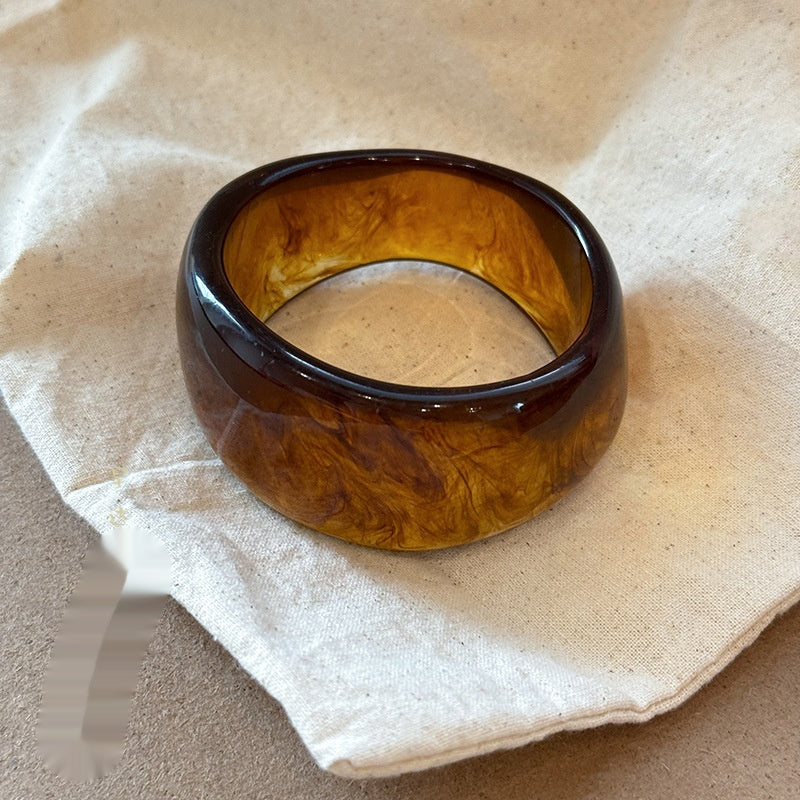 Irregular Wide-brimmed Acrylic Acetate Bracelet